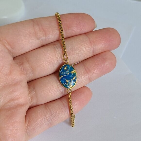 Handcrafted Boho Gold Blue Agate Gemstone Oval Dainty Adjustable Bracelet - Picture 5 of 8